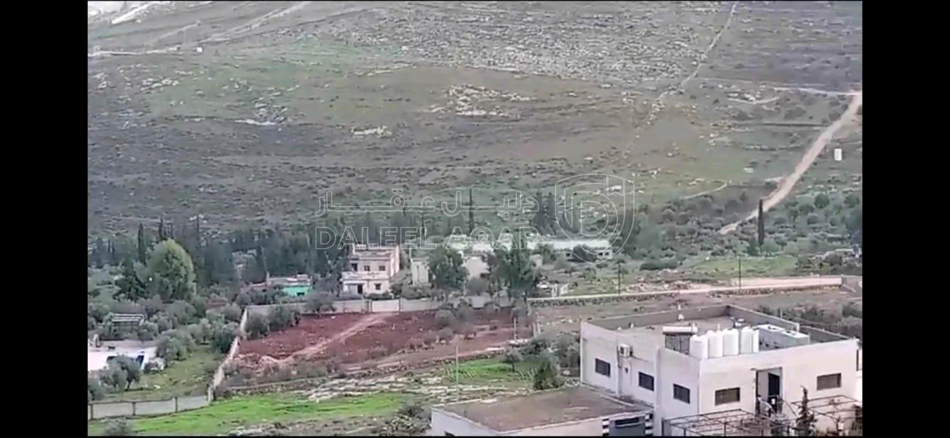 أرض في المفرق... أم بطيمه خلف مدرسه البنات  - 30,000 دأ - صورة 1