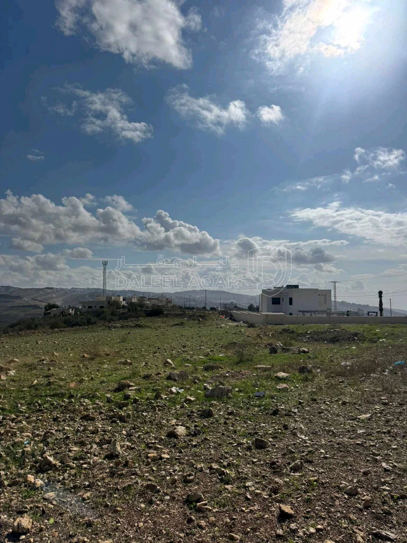 أرض في طريق عمان - السلط، الميسه - 125,000 دأ - صورة 1