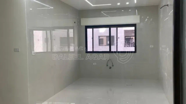 شقة - شقة للبيع في ضاحية الامير علي - 49000 دأ