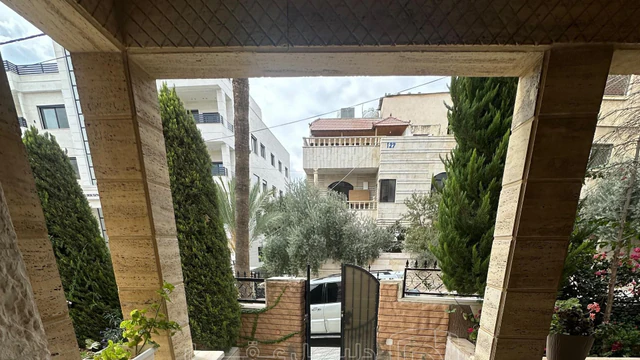 فيلا/منزل في المقابلين بالقرب من اكادمية الحفاظ - 360,000 دأ - صورة NaN