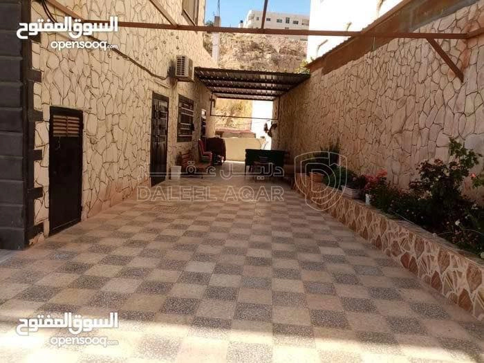 فيلا/منزل في الزرقاء الجديدة —السيفوي-خلف الدفاع المدني - 135,000 دأ - صورة 1