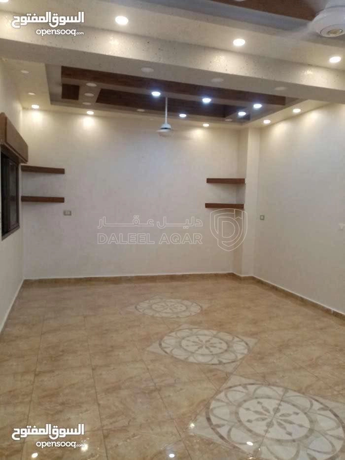 فيلا/منزل في الزرقاء الجديدة —السيفوي-خلف الدفاع المدني - 135,000 دأ - صورة 1