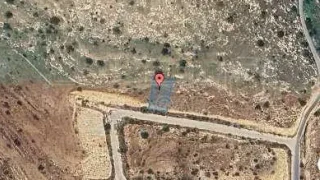 أرض في محافظة الزرقاء- بيرين- تلعة حامد - 26,416 دأ - صورة 1