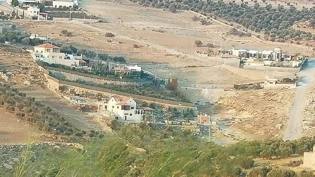أرض في الكمشة  - 200,000 دأ - صورة 1