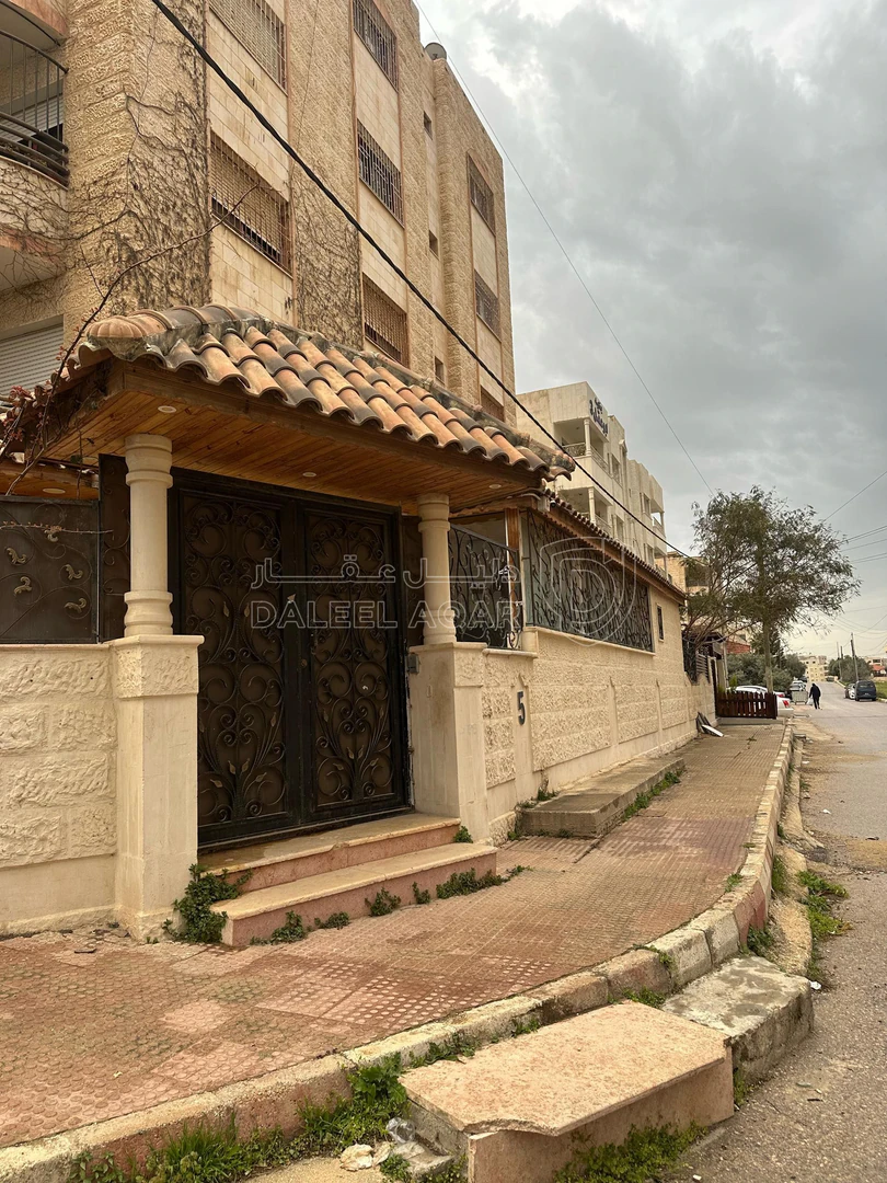 شقة في اربد - الحي الجنوبي - حي الاطباء  - 68,000 دأ - صورة 1