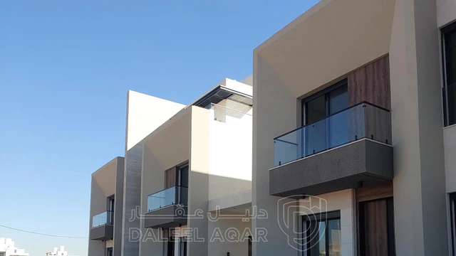 فيلا/منزل في عمان طريق المطار / رجم عميش  - 870,000 دأ - صورة NaN