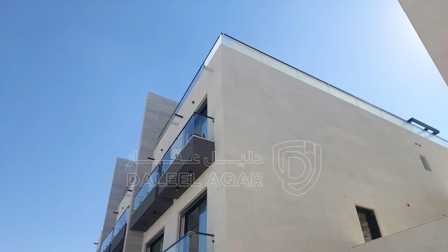 فيلا/منزل في عمان طريق المطار / رجم عميش  - 870,000 دأ - صورة NaN