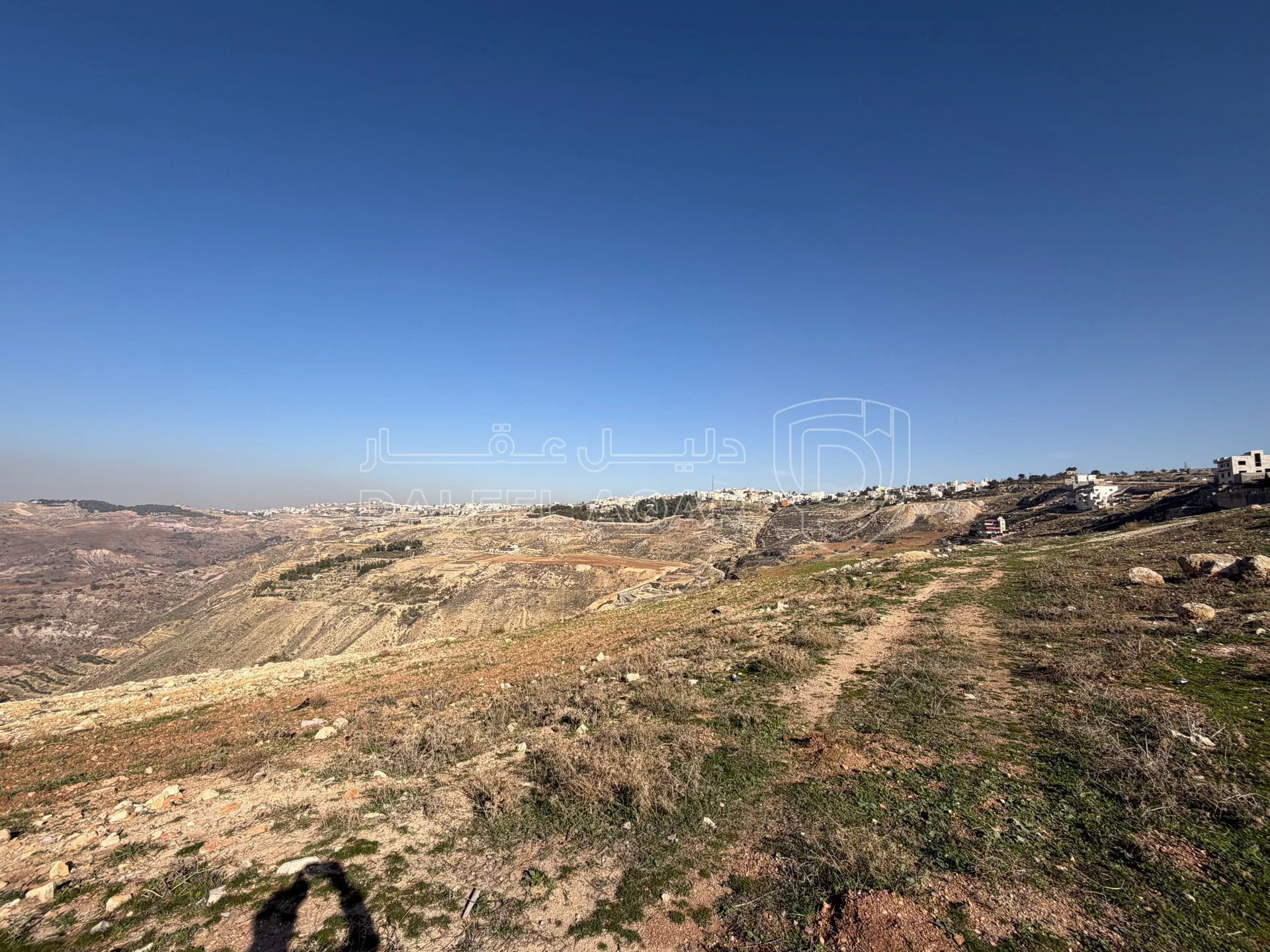 أرض في ارض للبيع في العامرية ناعور إطلالة أبدية بسعر مغري - 78,000 دأ - صورة 2