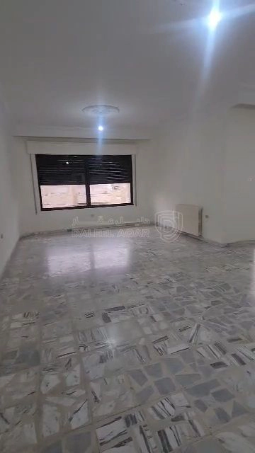 شقة في شقة للبيع في منطقة الجبيهة  - 76,000 دأ - صورة 1