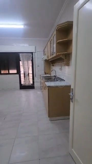 شقة في شقة للبيع في منطقة الجبيهة  - 76,000 دأ - صورة 1