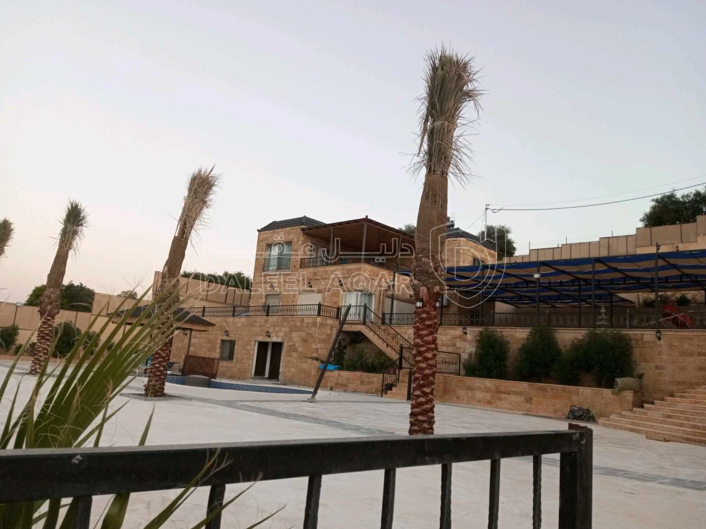 مزرعة/شاليه في السلط جلعد  - 325,000 دأ - صورة 1