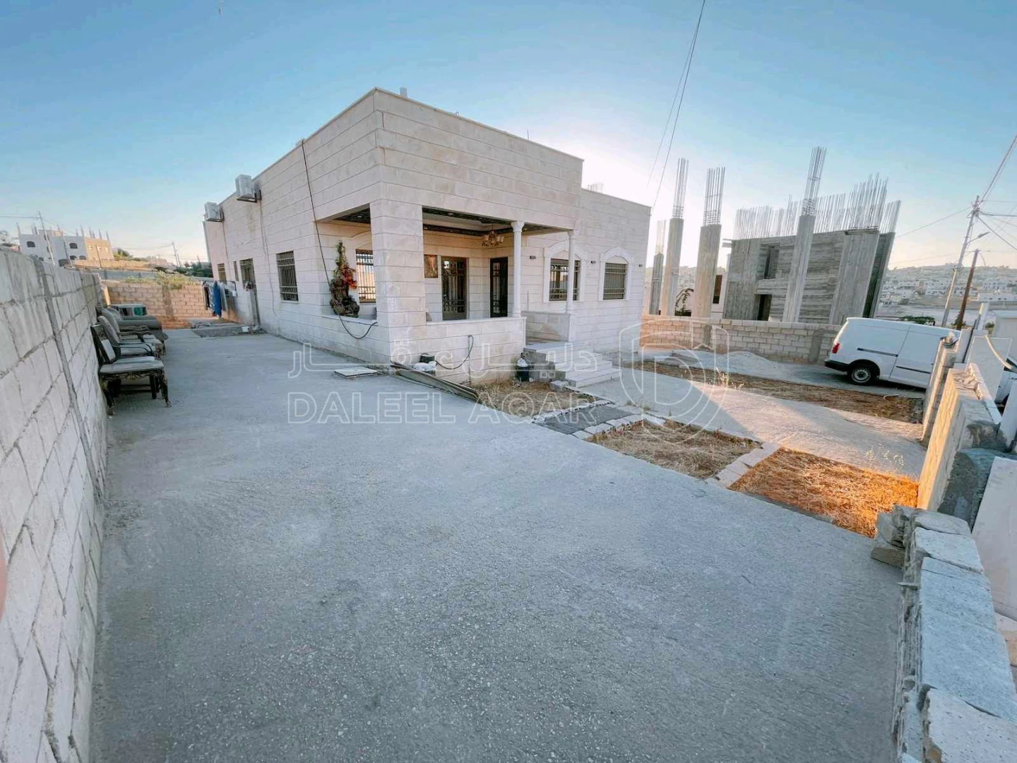 فيلا/منزل في  بيت مستقل في اجمل مناطق العبدلية - 89,000 دأ - صورة 5