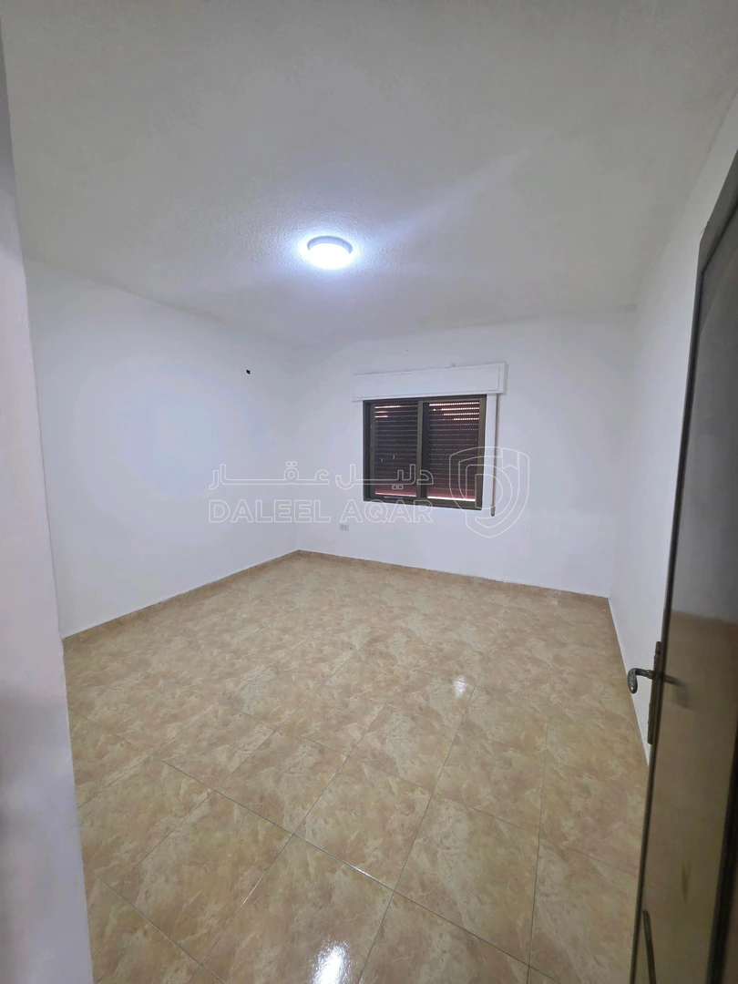شقة في جاوا الشمال خلف مجمع البيت العتيق الطبي - 45,000 دأ - صورة 1