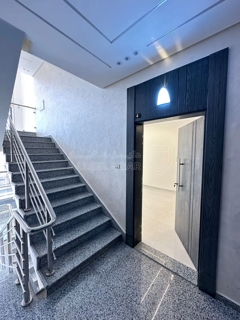 شقة في تبعد 2.5 كم عن طريق المطار  - 75,000 دأ - صورة 1
