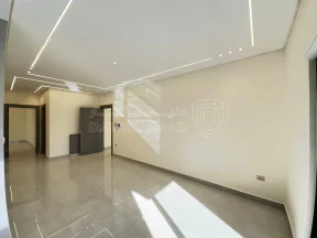 شقة في تبعد 2.5 كم عن طريق المطار  - 75,000 دأ - صورة NaN