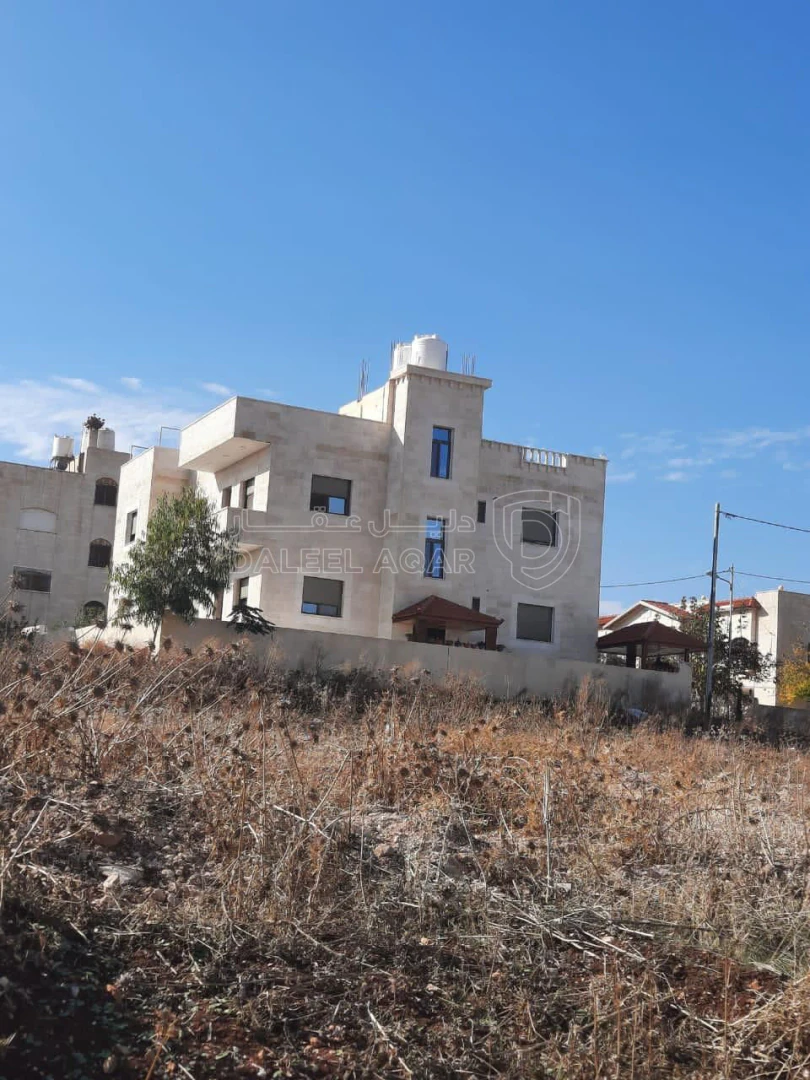 فيلا/منزل في الحصن - 220,000 دأ - صورة 1