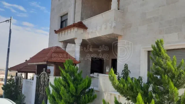 فيلا/منزل في الحصن - 220,000 دأ - صورة 1