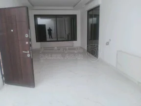 شقة في السابع بالقرب من خليل الرحمان ونادي المعلمين - 115,000 دأ - صورة NaN