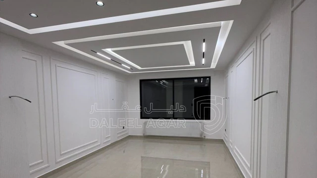 شقة - الجبيهة - خلف السيفوي  - 185000 دأ