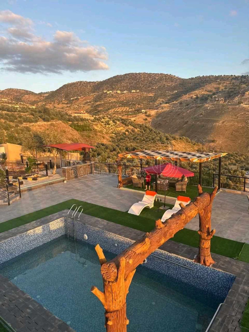 مزرعة/شاليه في عجلون كفرنجه مقابل سد كفرنجه قرب راجب - 300,000 دأ - صورة 1