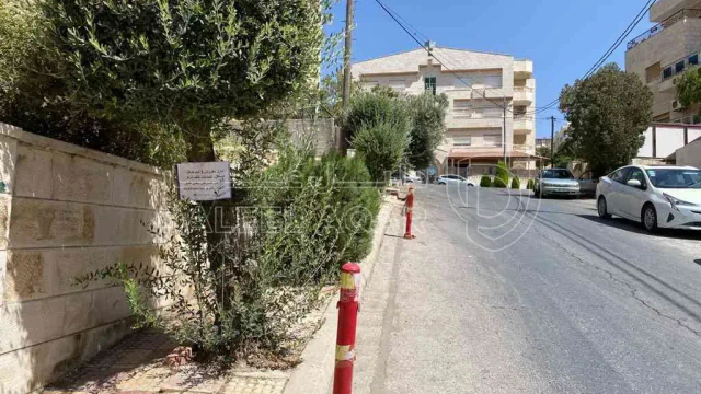 فيلا/منزل - عمان ، الجبيهه ، ضاحية الرشيد  - 310000 دأ