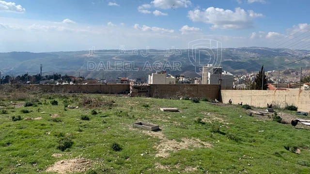 أرض في قطعه ارض مميزه جدا اطلاله رهيبه وخلابه بانوراما - 450,000 دأ - صورة NaN