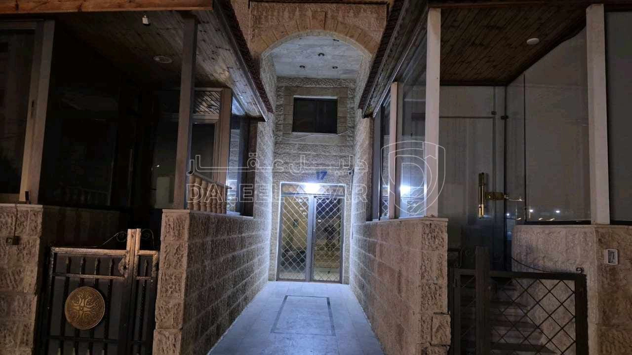 شقة في وادي السير شارع عبيد بن أوس عمارة رقم 17 - 45,000 دأ - صورة 1