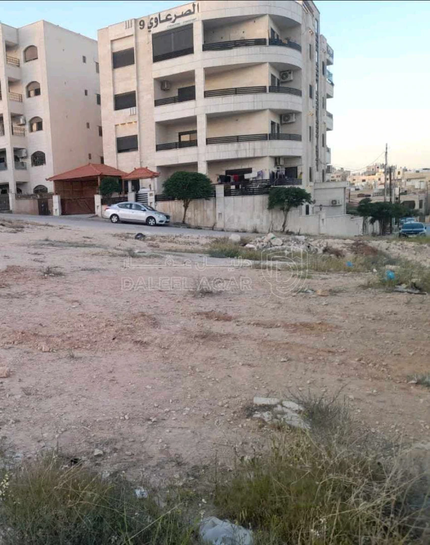 أرض في قطعة ارض سكنية للبيع في البتراوي واجهه على الشارع - 105,000 دأ - صورة 1