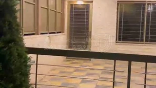 شقة - عمان طريق المطار ضاحية النخيل بالقرب من مطعم تشيلي - 245000 دأ