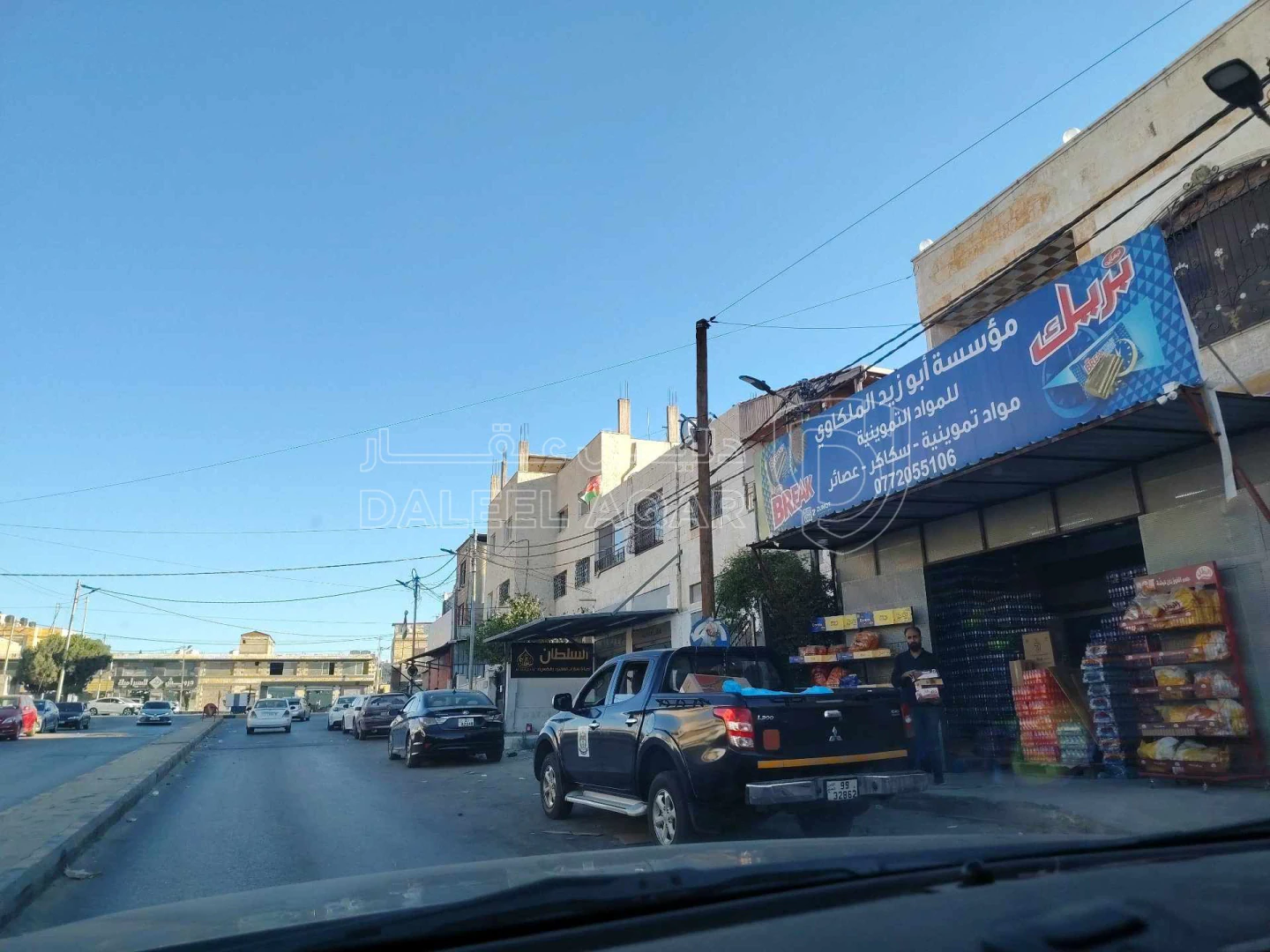 مبنى في اربد،حي الإيمان،شارع الشهداء،( شارع الجملة)  - 300,000 دأ - صورة 1