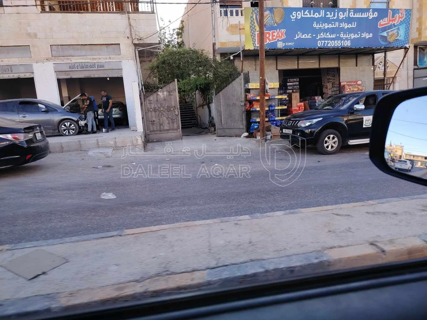 مبنى في اربد،حي الإيمان،شارع الشهداء،( شارع الجملة)  - 300,000 دأ - صورة 1