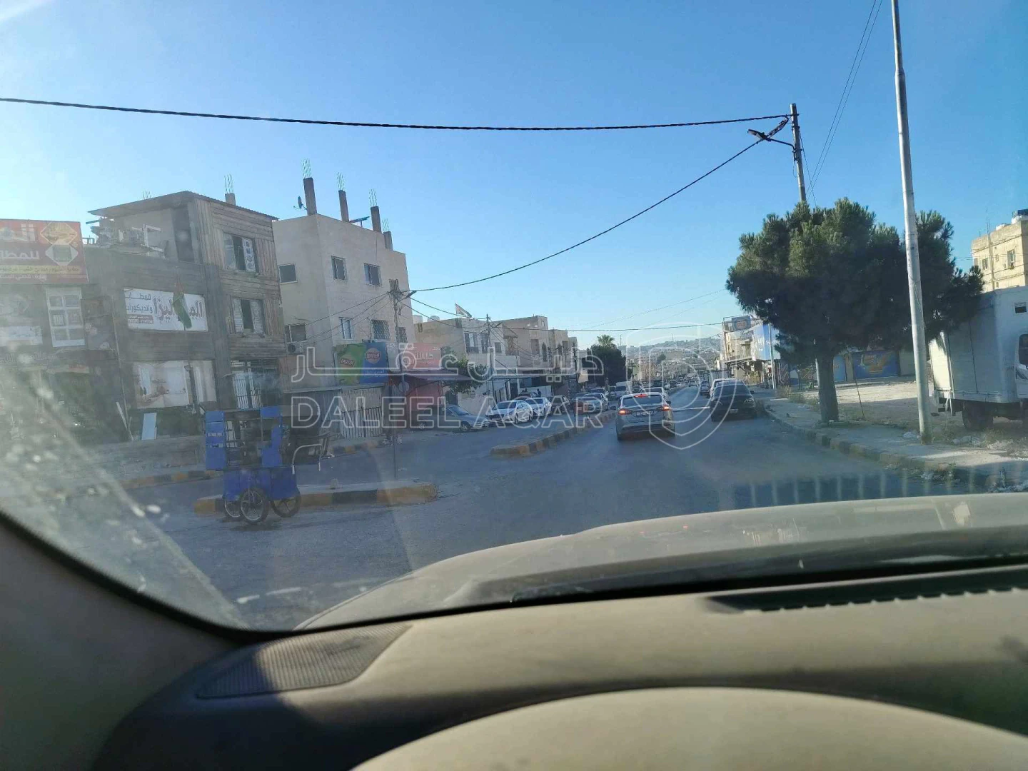مبنى في اربد،حي الإيمان،شارع الشهداء،( شارع الجملة)  - 300,000 دأ - صورة 1
