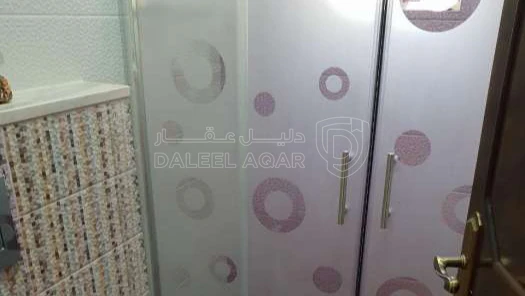 شقة في Al Sahabeh District - 185,000 دأ - صورة 2