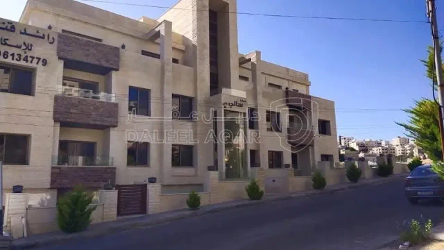 شقة - شارع المواصفات  - 135000 دأ