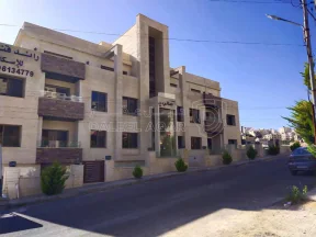 شقة - شارع المواصفات  - 135000 دأ