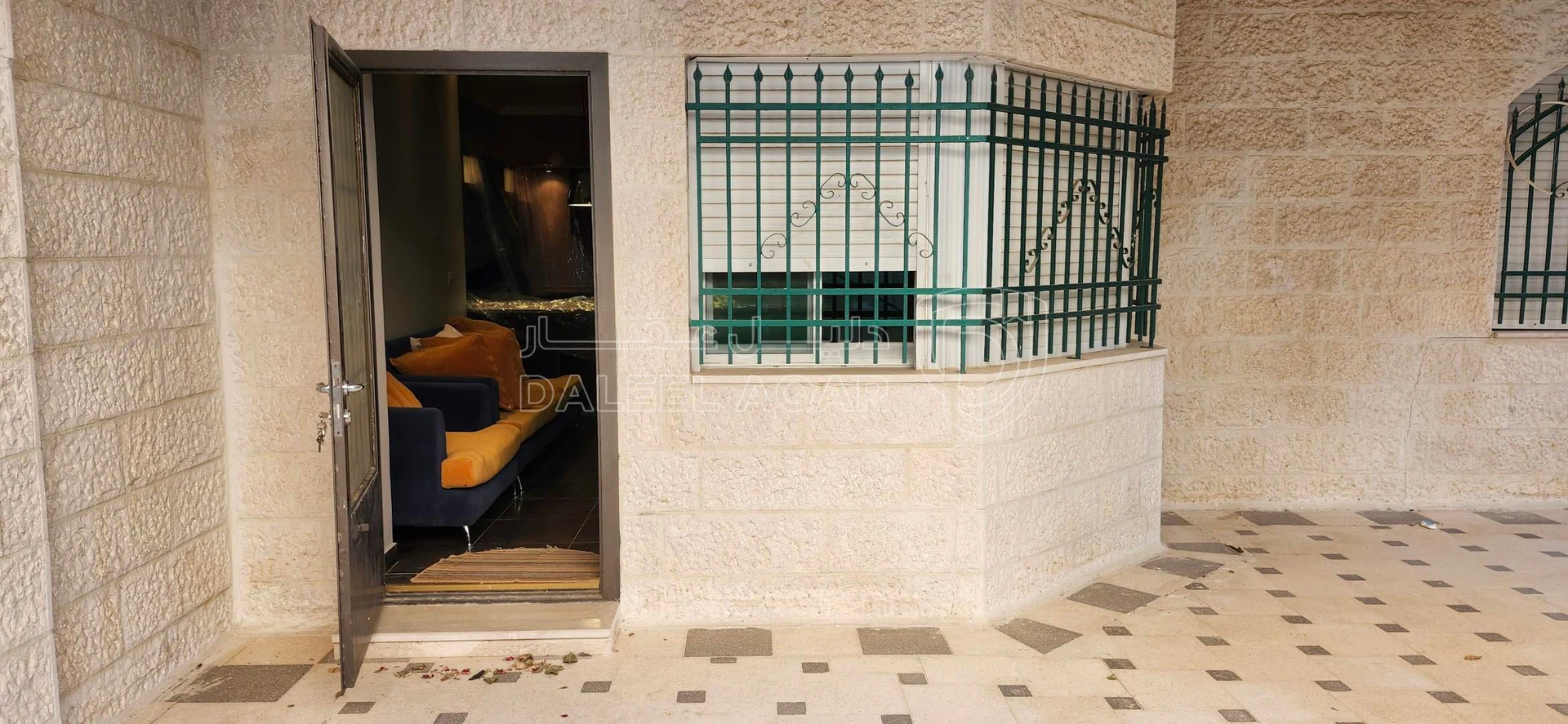 فيلا/منزل في طبربور ،حي الشهيد، شارع إبراهيم الحمد، فيلا رقم 10 - 400,000 دأ - صورة 1