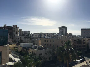 شقة في مقابل منظمة الصحة العالمية - 90,000 دأ - صورة NaN