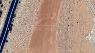 أرض في قطعه زراعي مستقبل تجاري شارع عمان اربد الدولي  - 138,000 دأ - صورة 1