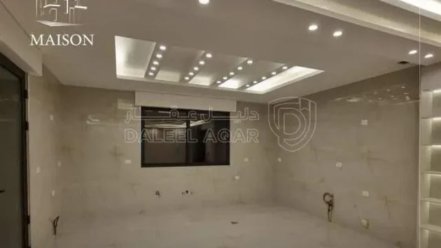 شقة - في دير غبار تدفئة تحت البلاط ب 185 الف بالاقساط - 185000 دأ