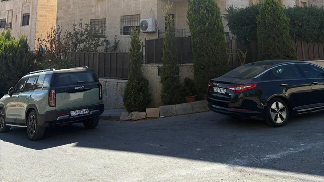 شقة في عمان ، ضاحية الياسمين ، بجانب جامع الكردي - 70,000 دأ - صورة NaN