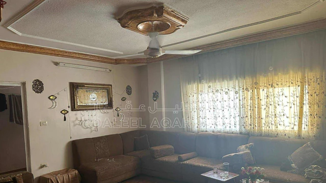 شقة في الزرقاء البتراوي شارع الفلاتر  - 37,000 دأ - صورة NaN