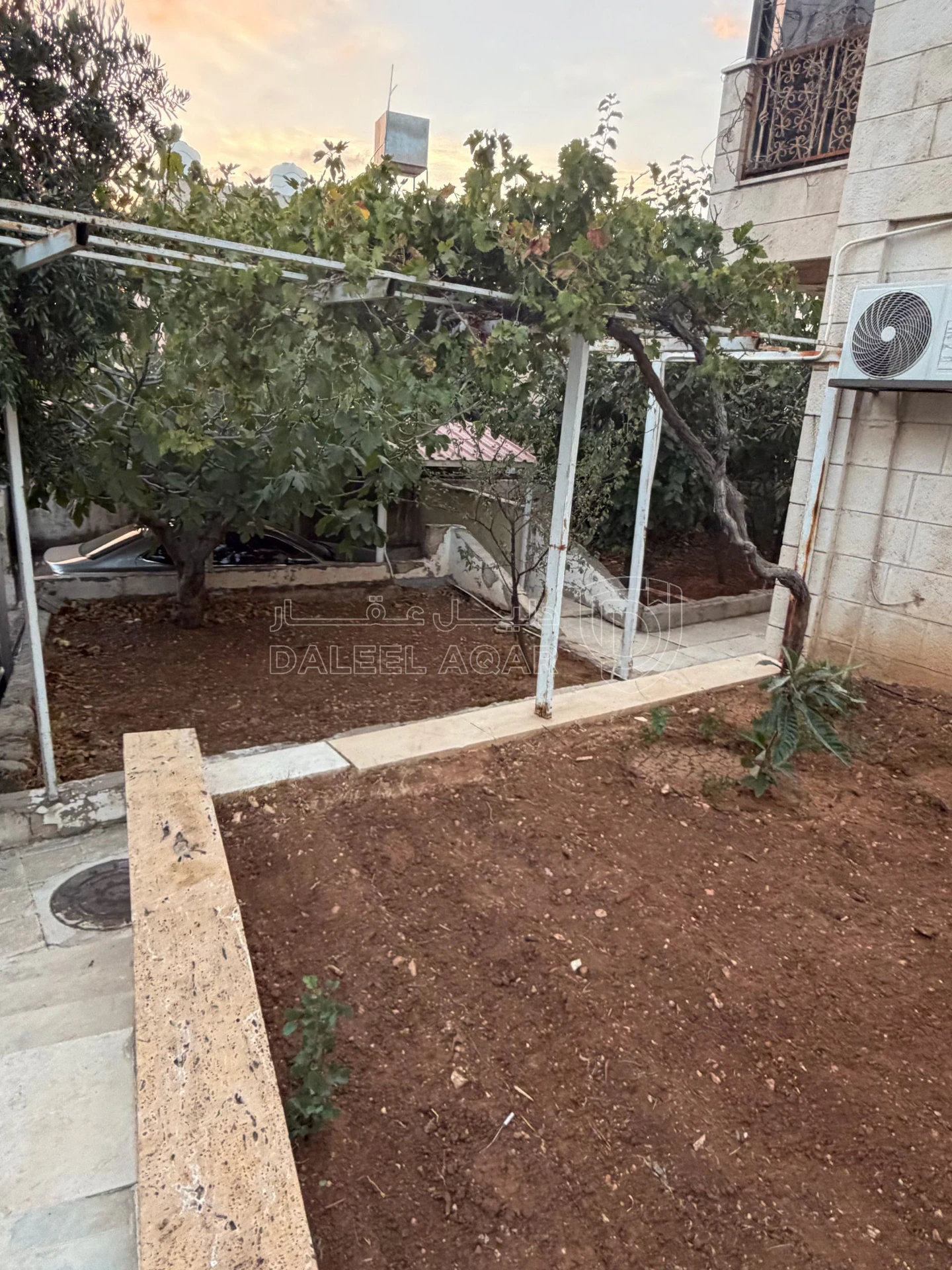 فيلا/منزل في عمان المدينة الرياضية  - 550,000 دأ - صورة 4