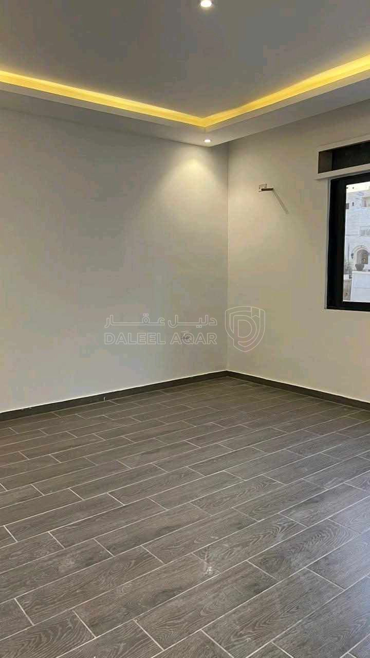شقة في مقابل صاله الفيروز و مقابل كازيه العيفان و بجانب محطه طبربور باص السريع  - 72,000 دأ - صورة 1