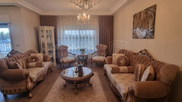 شقة - الجبيهه / حي ابو عوف / شارع جوهرة الصقلي /عماره 57 - 115000 دأ