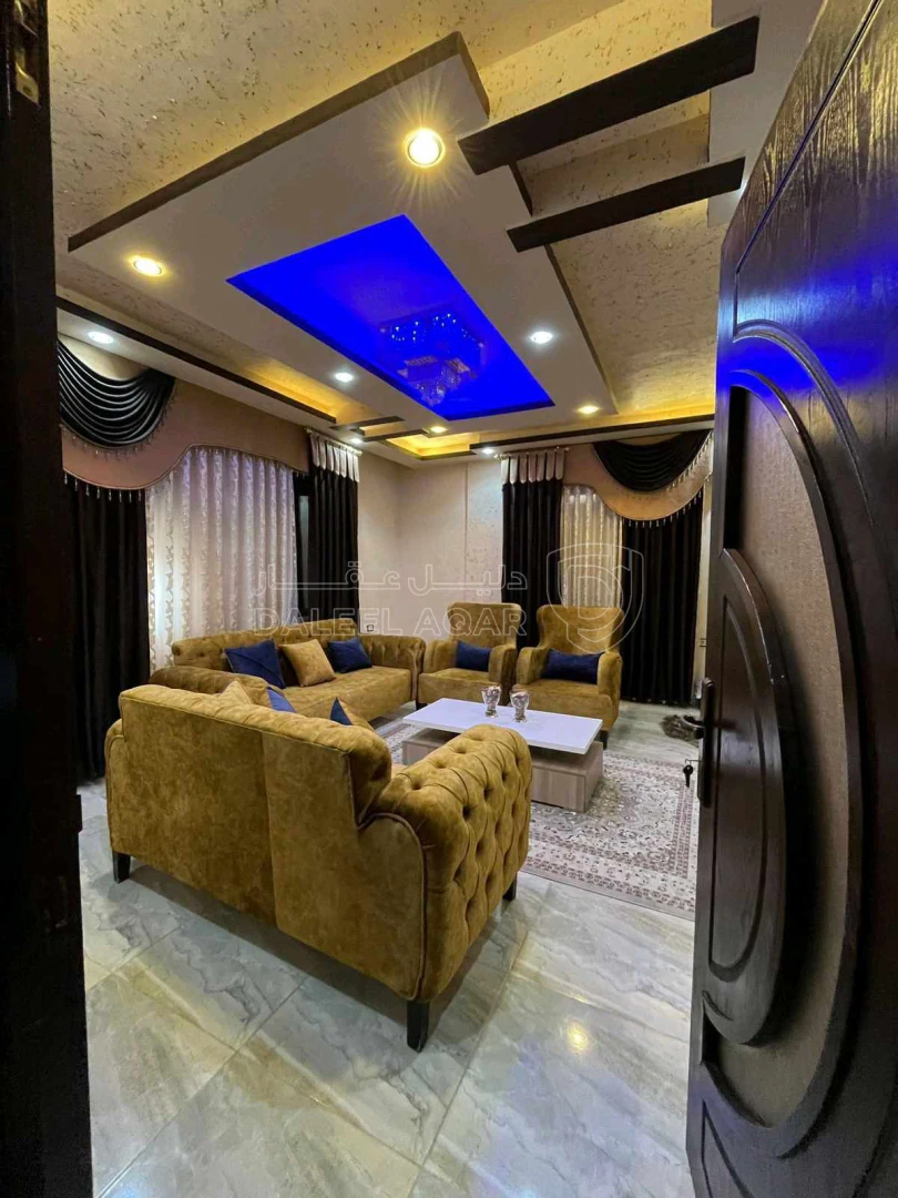 فيلا/منزل في البلقاء السلط بطنا - 250,000 دأ - صورة 1