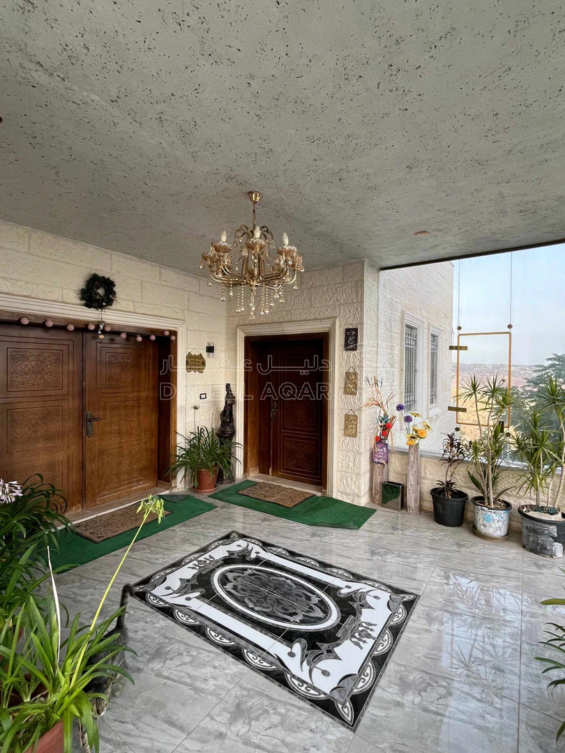 فيلا/منزل في البلقاء السلط بطنا - 250,000 دأ - صورة 1