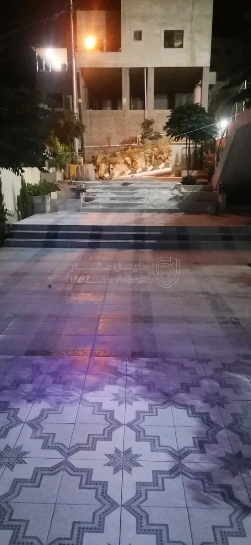 فيلا/منزل في البلقاء السلط بطنا - 250,000 دأ - صورة 1