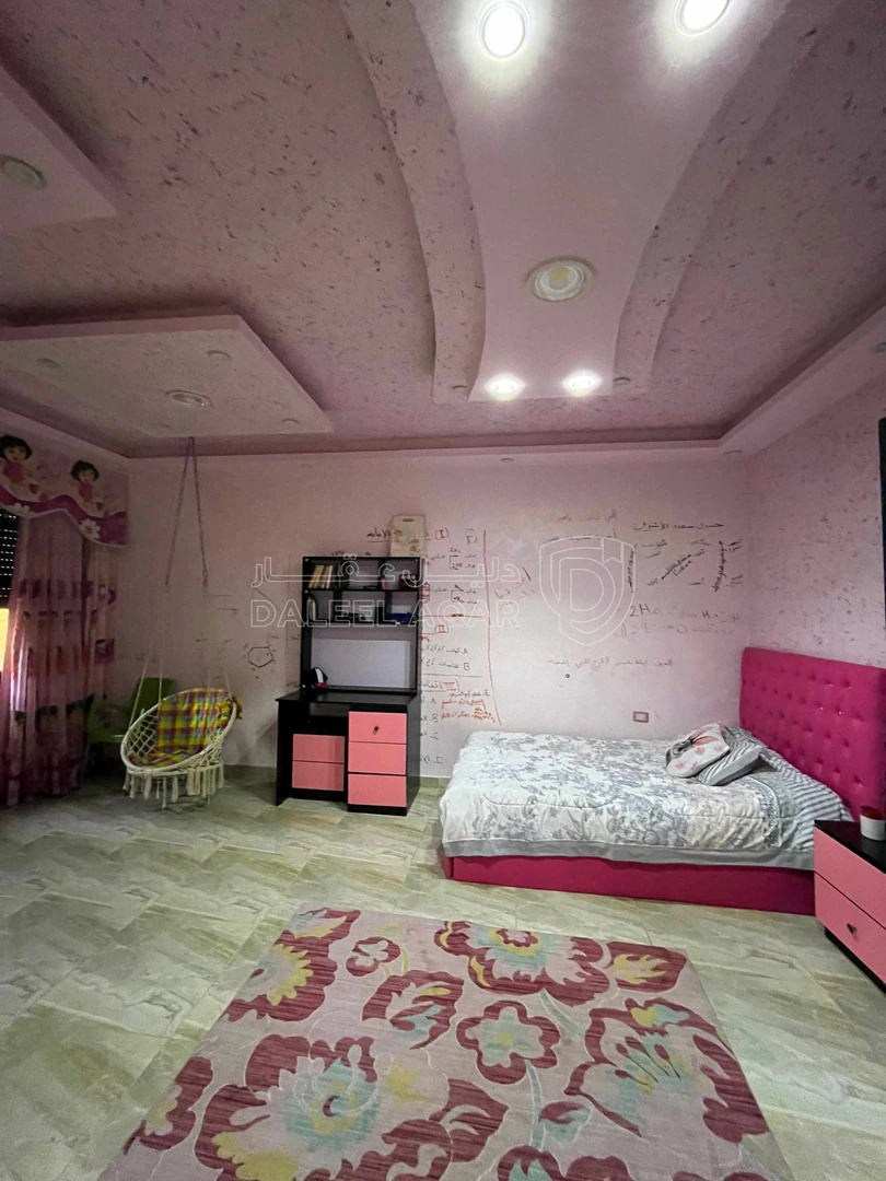 فيلا/منزل في البلقاء السلط بطنا - 250,000 دأ - صورة 1