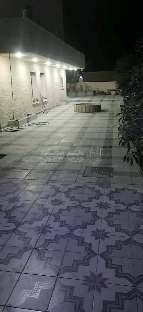 فيلا/منزل في البلقاء السلط بطنا - 250,000 دأ - صورة 1