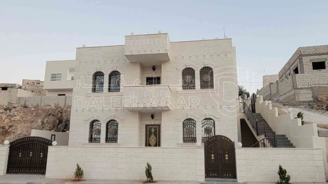 فيلا/منزل في منزل للبيع الزرقاء جريبا حوض السلايطه  - 85,000 دأ - صورة 1